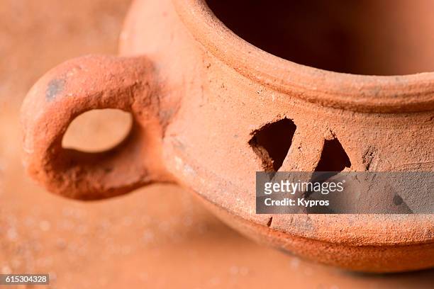 africa, view of hand-made clay pot (year 2000) - テラコッタ ストックフォトと画像