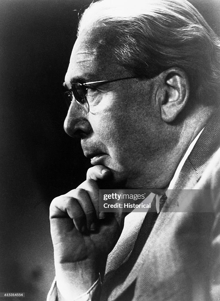 Leo Szilard, left profile, head and shoulders portrait, with hand under chin, n.d.