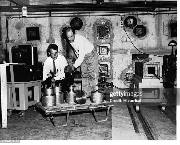 First Photo Geiger Counter Vintage Geiger Counter Photos and Premium High Res Pictures - Getty Images