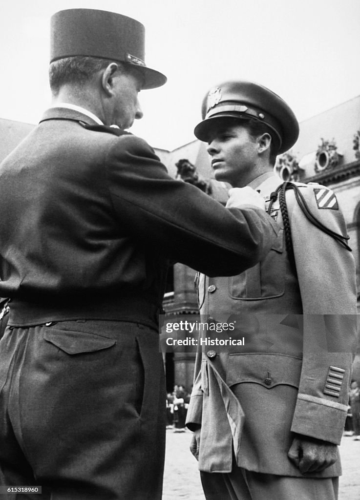 Audie Murphy Receives Legion d'Honneur