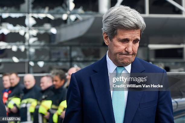 - Attentats de Bruxelles: visite du Secrétaire d'Etat des Etats-Unis John Kerry à l'aéroport de Brussels Airport - Aanslagen van Brussel: bezoek an...