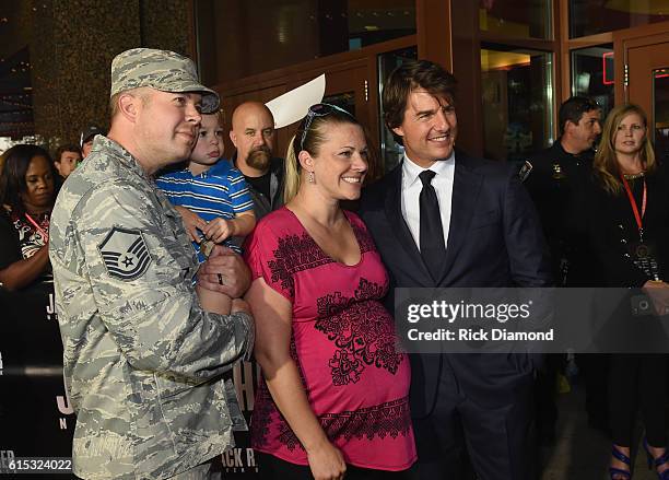 Tom Cruise meets fans at "Jack Reacher: Never Go Back" Variety - The Children's Charity Of Eastern Tennessee Benefit Screeningon October 17, 2016 in...