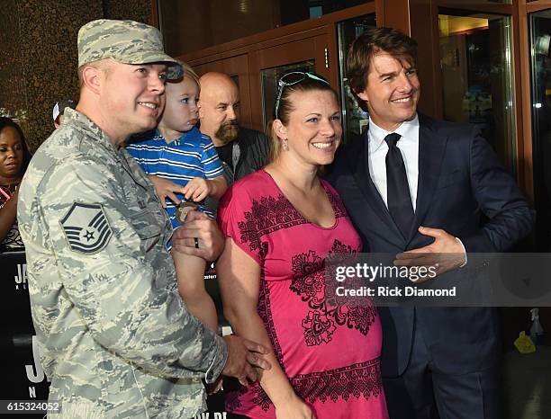 Tom Cruise meets fans at "Jack Reacher: Never Go Back" Variety - The Children's Charity Of Eastern Tennessee Benefit Screeningon October 17, 2016 in...