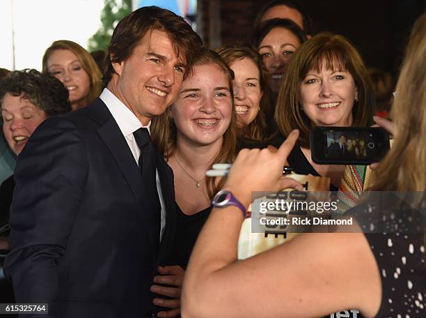 Tom Cruise meets fans at "Jack Reacher: Never Go Back" Variety - The Children's Charity Of Eastern Tennessee Benefit Screeningon October 17, 2016 in...