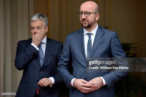 - Attentats de Bruxelles: le Premier Ministre Charles Michel et le Ministre des Affaires étrangères Didier Reynders rencontrent le Secrétaire d'Etat...