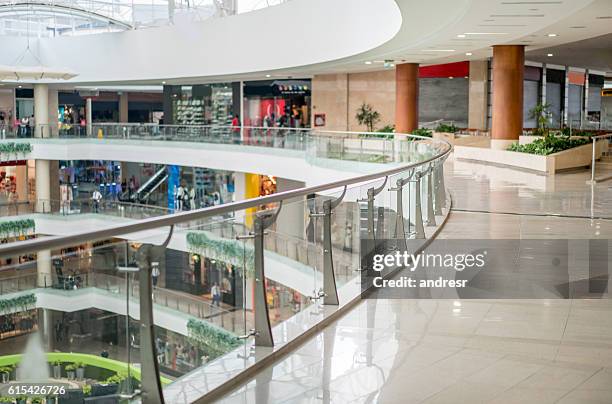 shopping center - customer segments stock pictures, royalty-free photos & images