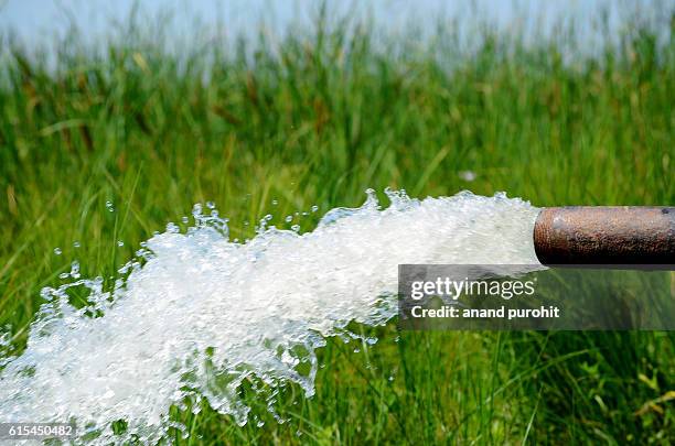 irrigation - water pump - waterpomp stockfoto's en -beelden