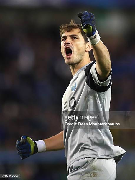Iker Casillas of FC Porto celebrates his team's second goal during the UEFA Champions League Group G match between Club Brugge KV and FC Porto at Jan...