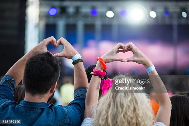 live-musikkonzert - bracelet festival stock-fotos und bilder