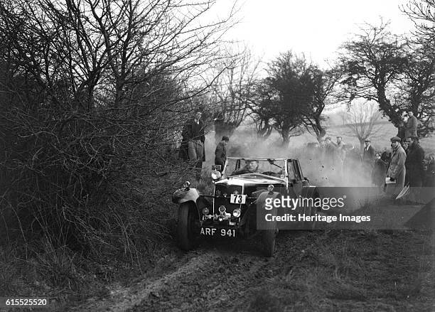 Riley of C Beddow at the Sunbac Colmore Trial, near Winchcombe, Gloucestershire, 1934. Riley Vehicle Reg. No. ARF941. Event Entry No: 73 Driver:...
