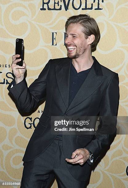 Actor Hunter Parrish attends the "Good Girls Revolt" New York screening at the Joseph Urban Theater at Hearst Tower on October 18, 2016 in New York...