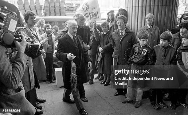 Veteran Actor Cyril Cusack in an Emotional mood during the Walk of Rememberance in which he gave a reading and recited poetry at the General Post...