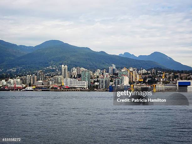 north vancouver cityscape - vancouver harbour stock pictures, royalty-free photos & images