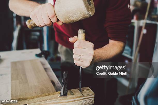 carpenter working. - timmerman stockfoto's en -beelden