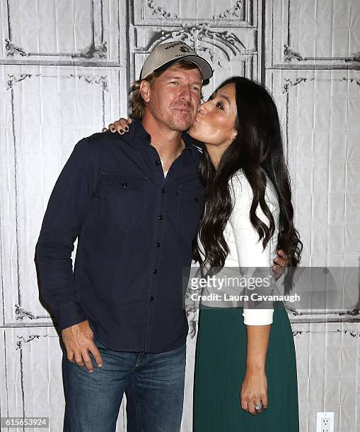 Chip Gaines and Joanna Gaines attend The Build Series to discuss "The Magnolia Story" at AOL HQ on October 19, 2016 in New York City.