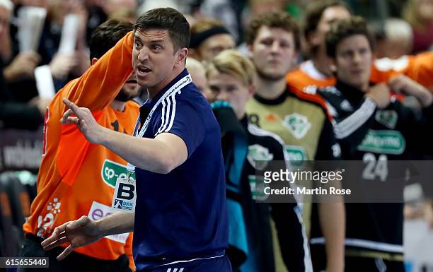Jens Buerkle, head coach of Hannover-Burgdorf reacts during the DKB HBL Bundesliga match between THW Kiel and TSV Hannover-Burgdorf at Sparkassen...