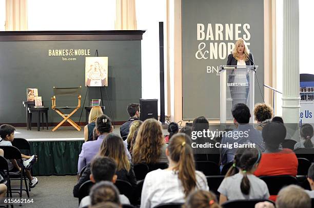Kate Macdonald Butler Kate Macdonald Butler Photos and Premium High Res Pictures - Getty Images