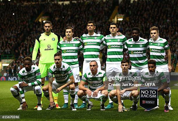 Celtic FC players pose for a team picture with the 'No to Racism' pennant during the UEFA Champions League match between Celtic FC and VfL Borussia...