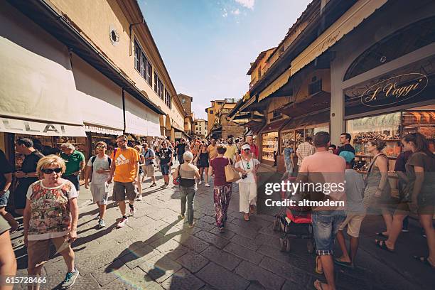 old florence bridge - ponte vecchio bildbanksfoton och bilder