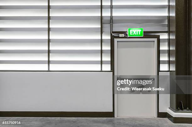 Building Exit Sign Photos and Premium High Res Pictures - Getty Images