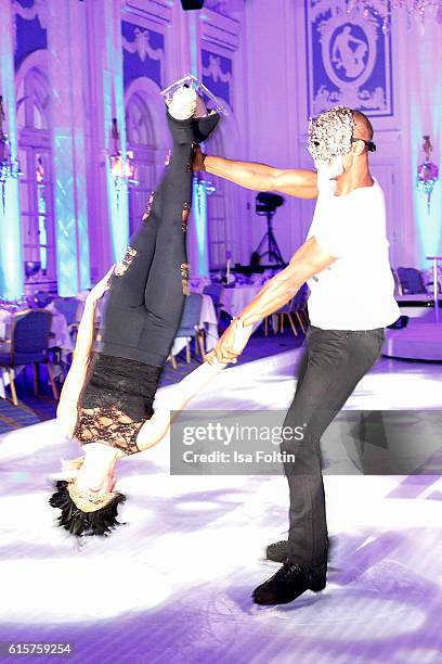 French figure scater Yannick Bonheur and german figure scater Annette Dytrt perform at the 'Holiday on Ice' gala at Hotel Atlantic on October 19,...