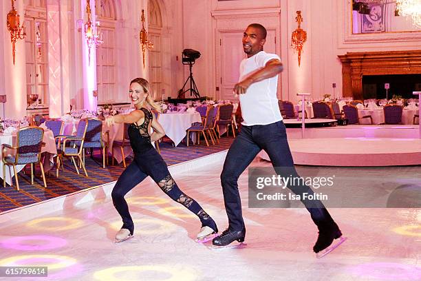 French figure scater Yannick Bonheur and german figure scater Annette Dytrt perform at the 'Holiday on Ice' gala at Hotel Atlantic on October 19,...