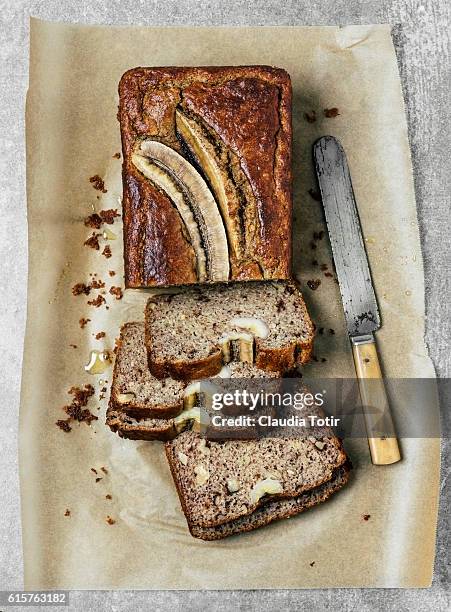 banana bread - banana loaf stock pictures, royalty-free photos & images
