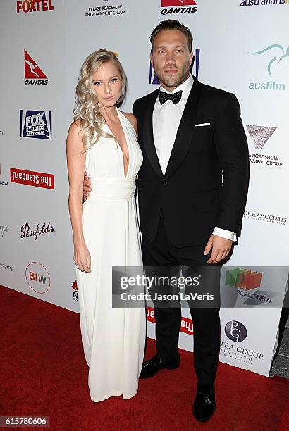 Attends the Australians In Film 5th annual awards gala on October 19, 2016 in Los Angeles, California.