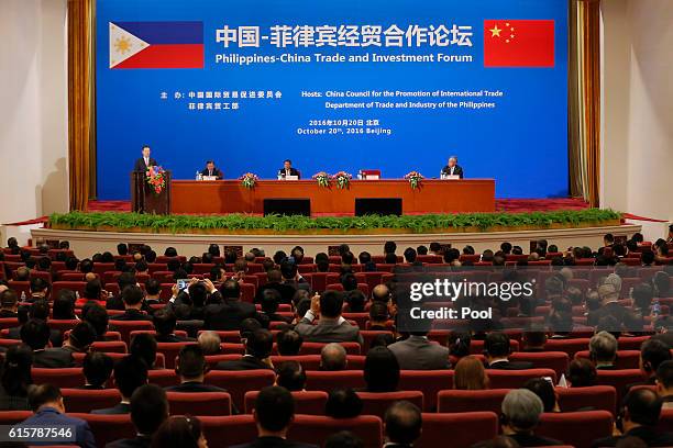 Chinese Vice-Premier Zhang Gaoli and Philippines President Rodrigo Duterte attend the Philippines - China Trade and Investment Fourm at the Great...