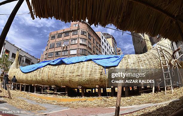 Koweit Reed Raft 390 fotos de stock, fotos en alta resolución e imágenes sobre View Of ...