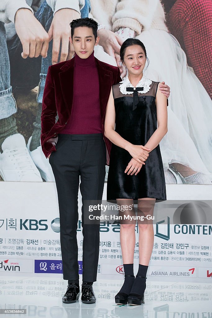 South Korean actors Lee Soo-Hyuk and Soo Ae attend the press... News Photo  - Getty Images