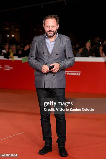 Samuel Finzi walks a red carpet for 'Fritz Lang' during the 11th Rome Film Festival at Auditorium Parco Della Musica on October 20, 2016 in Rome,...