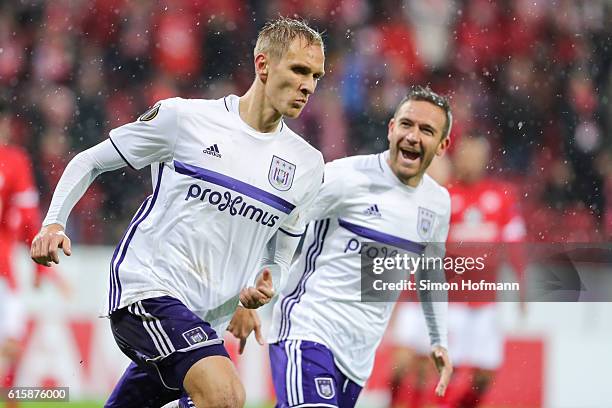 Lukasz Teodorczyk of Anderlecht celebrates his team's first goal with team mate Diego Capel during the UEFA Europa League match between 1. FSV Mainz...