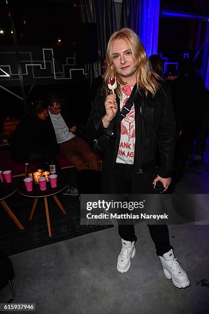 Ricardo Simonetti attends the Moxy Berlin Hotel Opening Party on October 20, 2016 in Berlin, Germany.