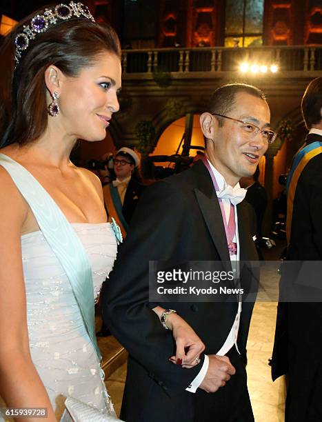 Sweden - Sweden's Princess Madeleine and Japanese stem cell researcher Shinya Yamanaka, a co-recipient of the 2012 Nobel Prize in medicine, head for...
