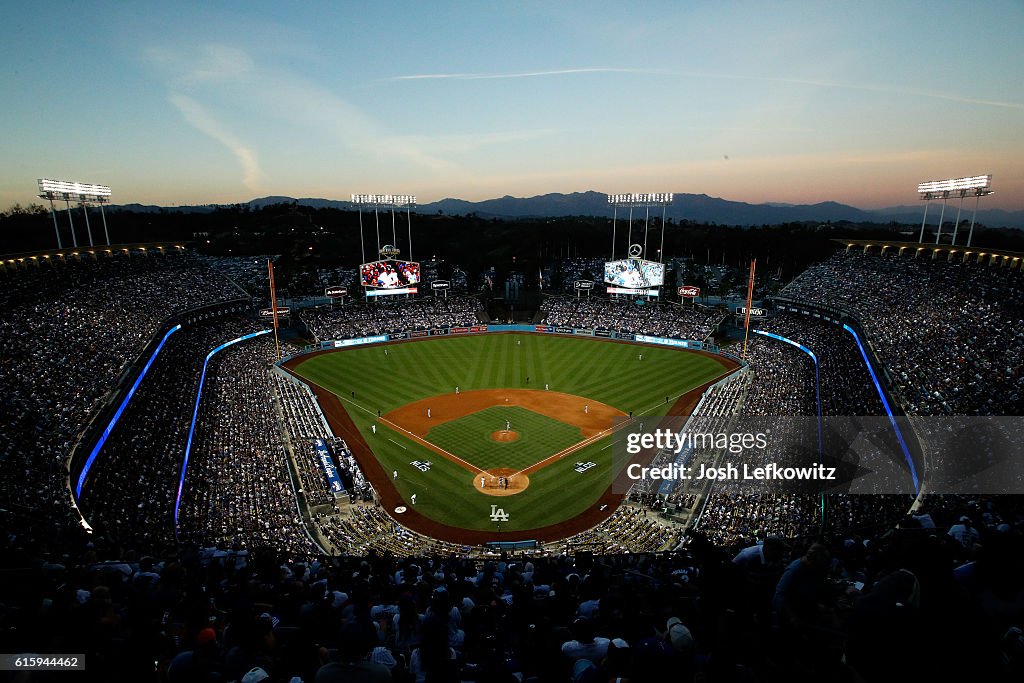 NLCS - Chicago Cubs v Los Angeles Dodgers - Game Five
