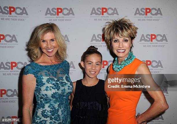 Entrepreneur Kevyn Wynn, Zoe Wynn and event host Kathy Taggares attend ASPCA's Los Angeles Benefit on October 20, 2016 in Bel Air, California.