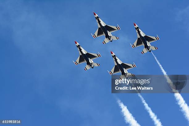 usaf thunderbirds - air force thunderbirds fotografías e imágenes de stock