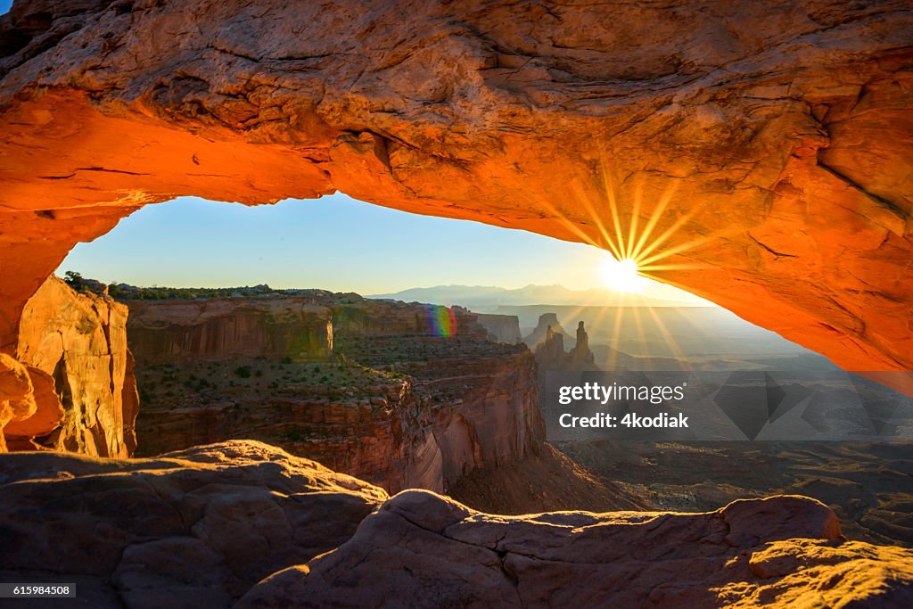 Sunris'at Mesa Arch 