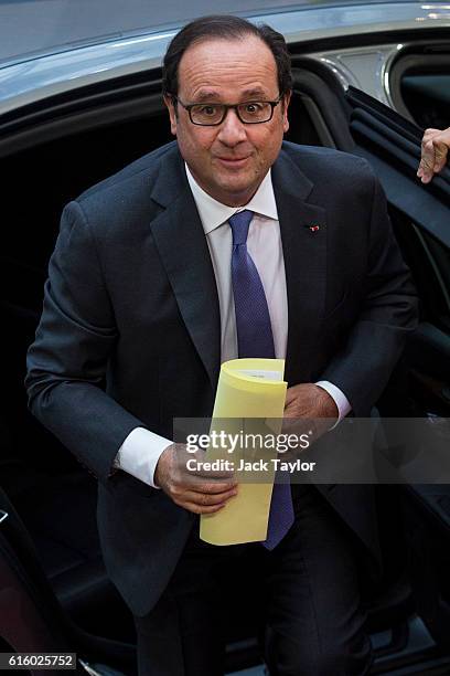 French President Francois Hollande arrives at the Council of the European Union on the second day of a two day summit on October 21, 2016 in...
