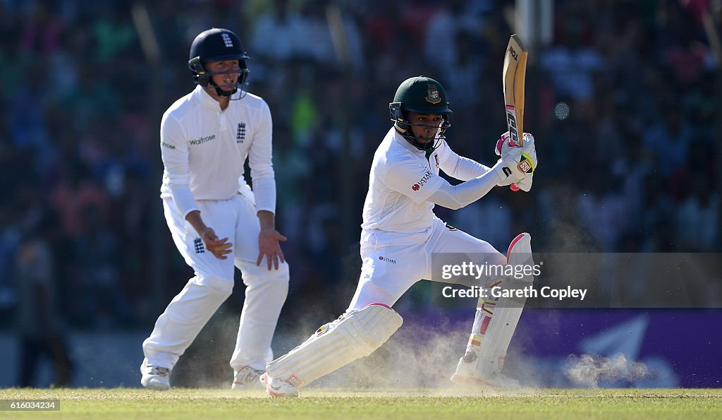 Bangladesh v England - First Test: Day Two