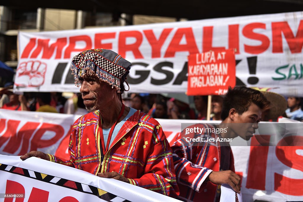Filipinos Protest Against The U.S. As Duterte Announces Split