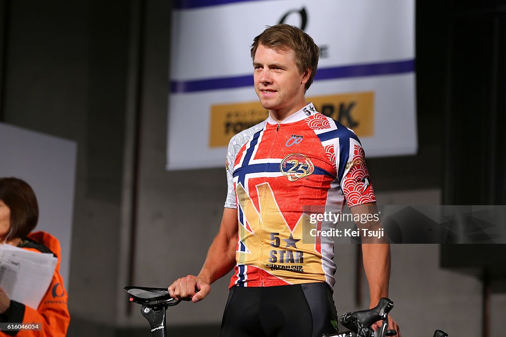 Cycling: 25th Japan Cup 2016 / Team Presentation