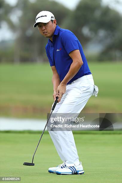 David Lipsky of USA reacts on the 11th green during day two of the Portugal Masters at Victoria Clube de Golfe on October 21, 2016 in Vilamoura,...