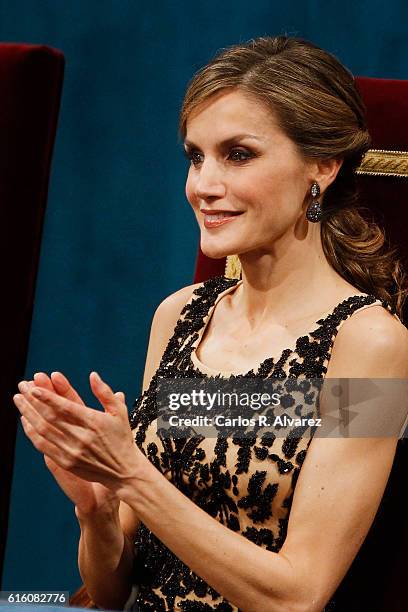 Queen Letizia of Spain attends the Princesa de Asturias Awards 2016 ceremony at the Campoamor Theater on October 21, 2016 in Oviedo, Spain.