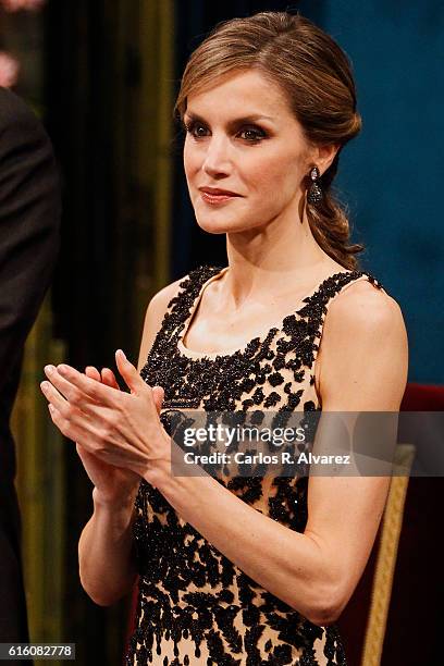 Queen Letizia of Spain attends the Princesa de Asturias Awards 2016 ceremony at the Campoamor Theater on October 21, 2016 in Oviedo, Spain.