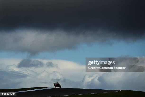 Alvaro Bautista of Spain and Aprilia Racing Team Gresini rides during free practice for the 2016 MotoGP of Australia at Phillip Island Grand Prix...