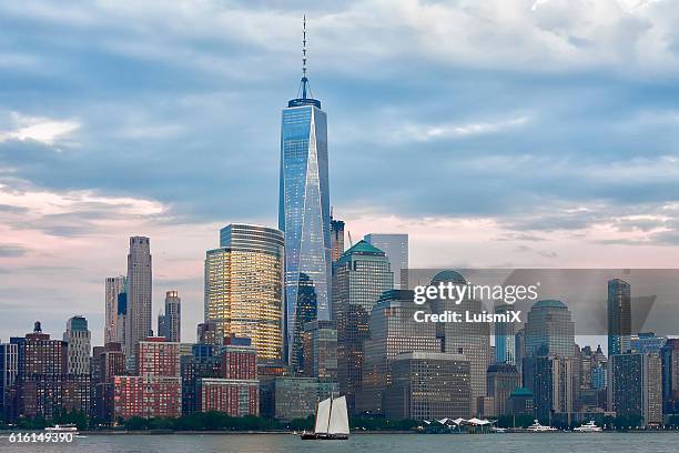 new york - one world trade center stock pictures, royalty-free photos & images