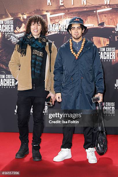 Youtuber Jay Samuelz and Arya Lee attend the 'Jack Reacher: Never Go Back' Berlin Premiere at CineStar Sony Center Potsdamer Platz on October 21,...