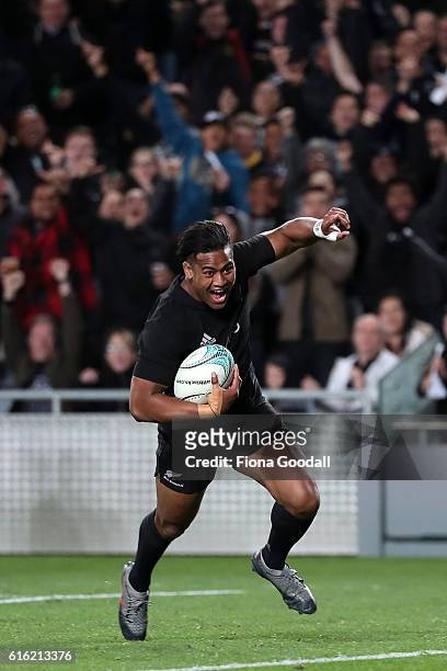 Julian Savea of the All Blacks scores a try during the Bledisloe Cup Rugby Championship match between the New Zealand All Blacks and the Australia...
